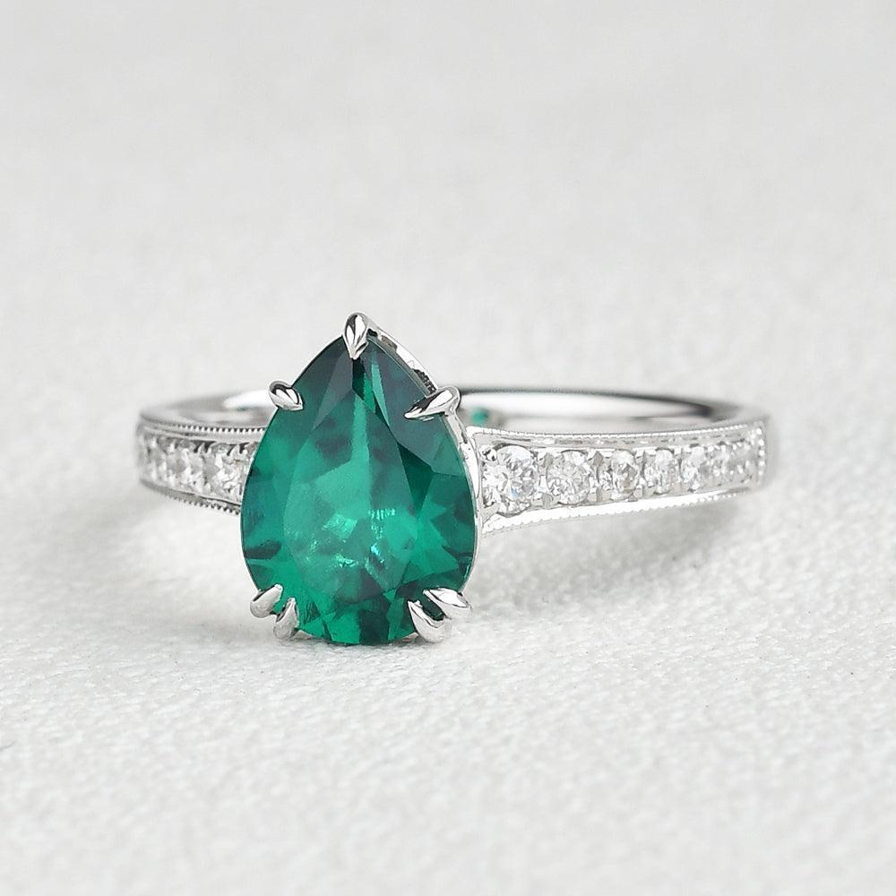Olive’s Whisper | 1.5CT Classic Pear Cut Lab Emerald Engagement Ring