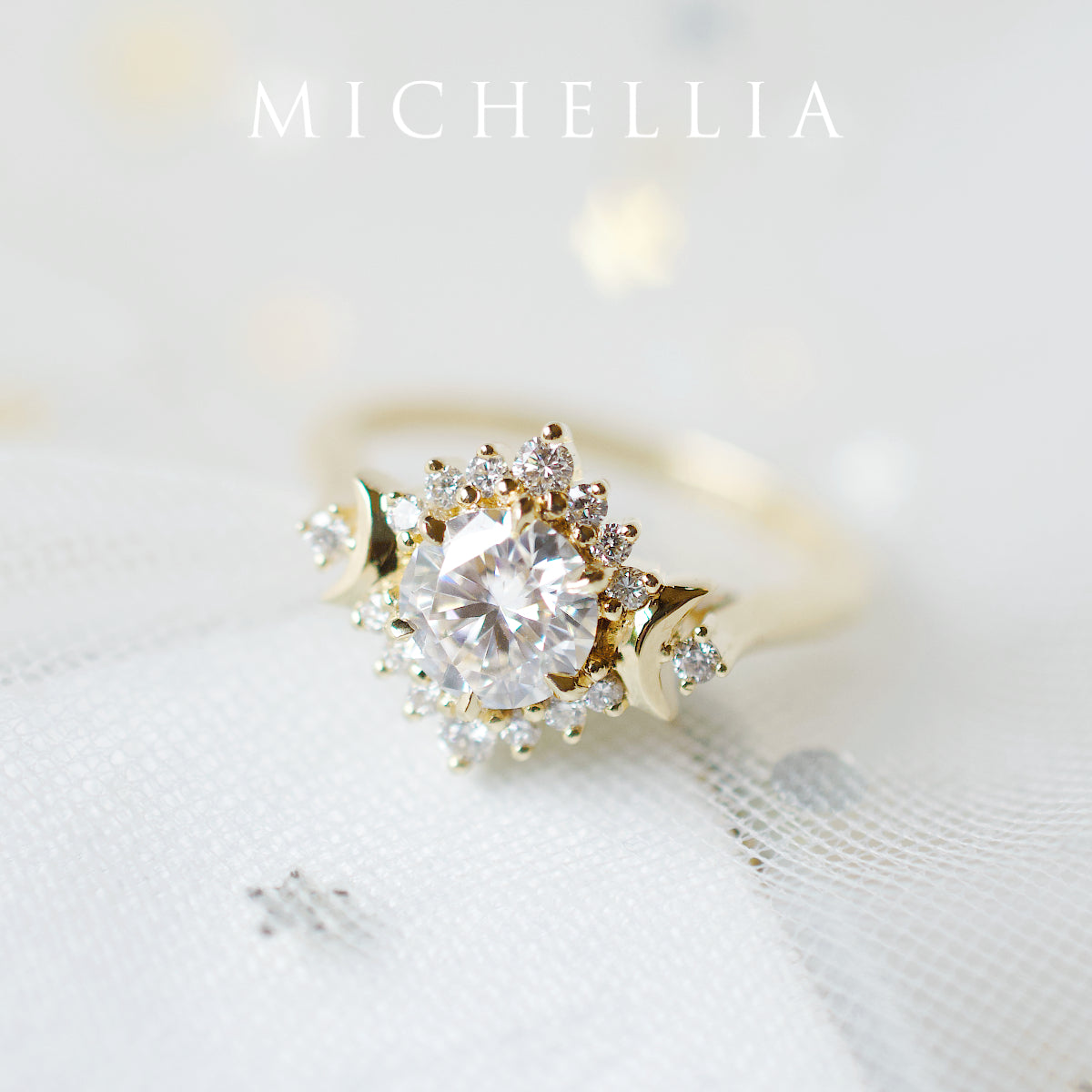 [Selene] Moon Goddess Engagement Ring in Diamond / Moissanite