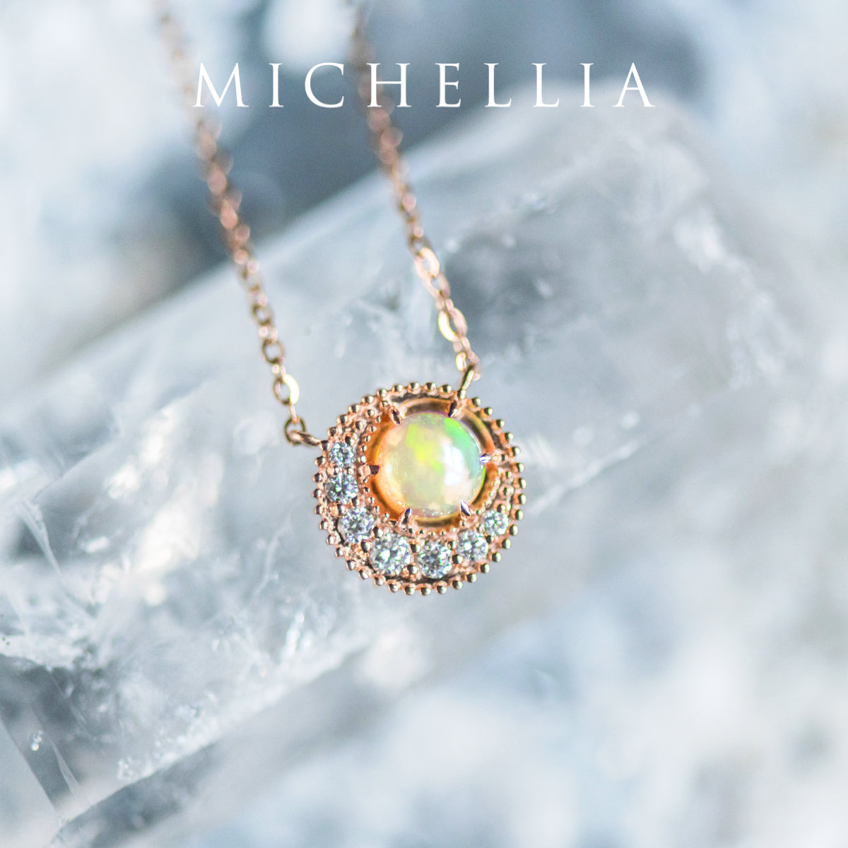 [Luna] Crescent Moon Necklace in Australian Opal