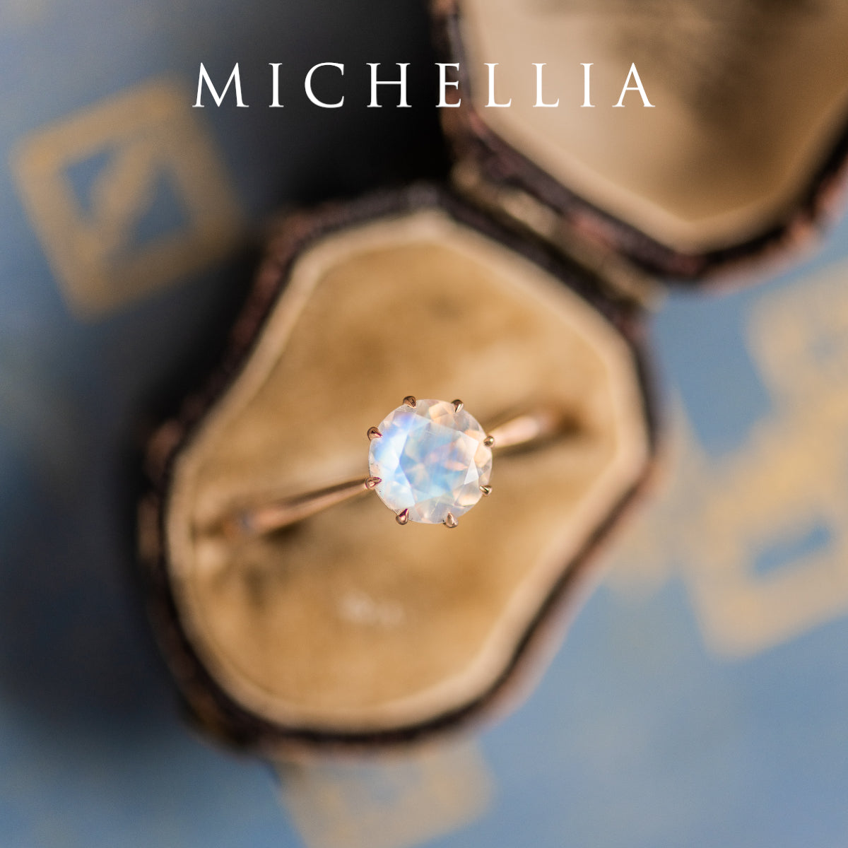 [Victoria] Classic Crown Solitaire Ring in Moonstone