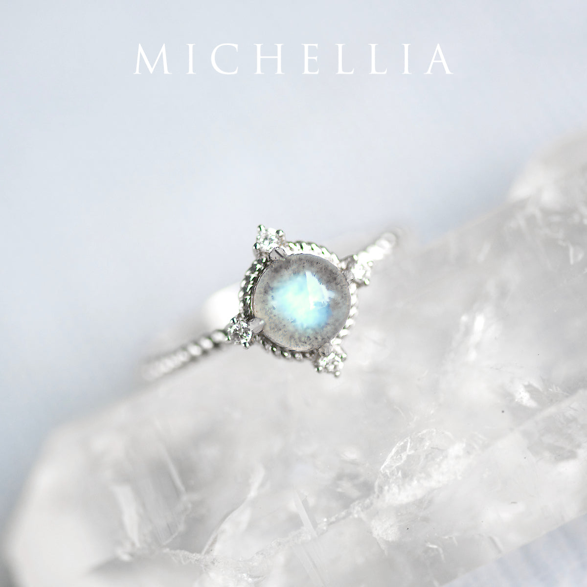 [Stella] Aura of Galaxy Engagement Ring in Labradorite