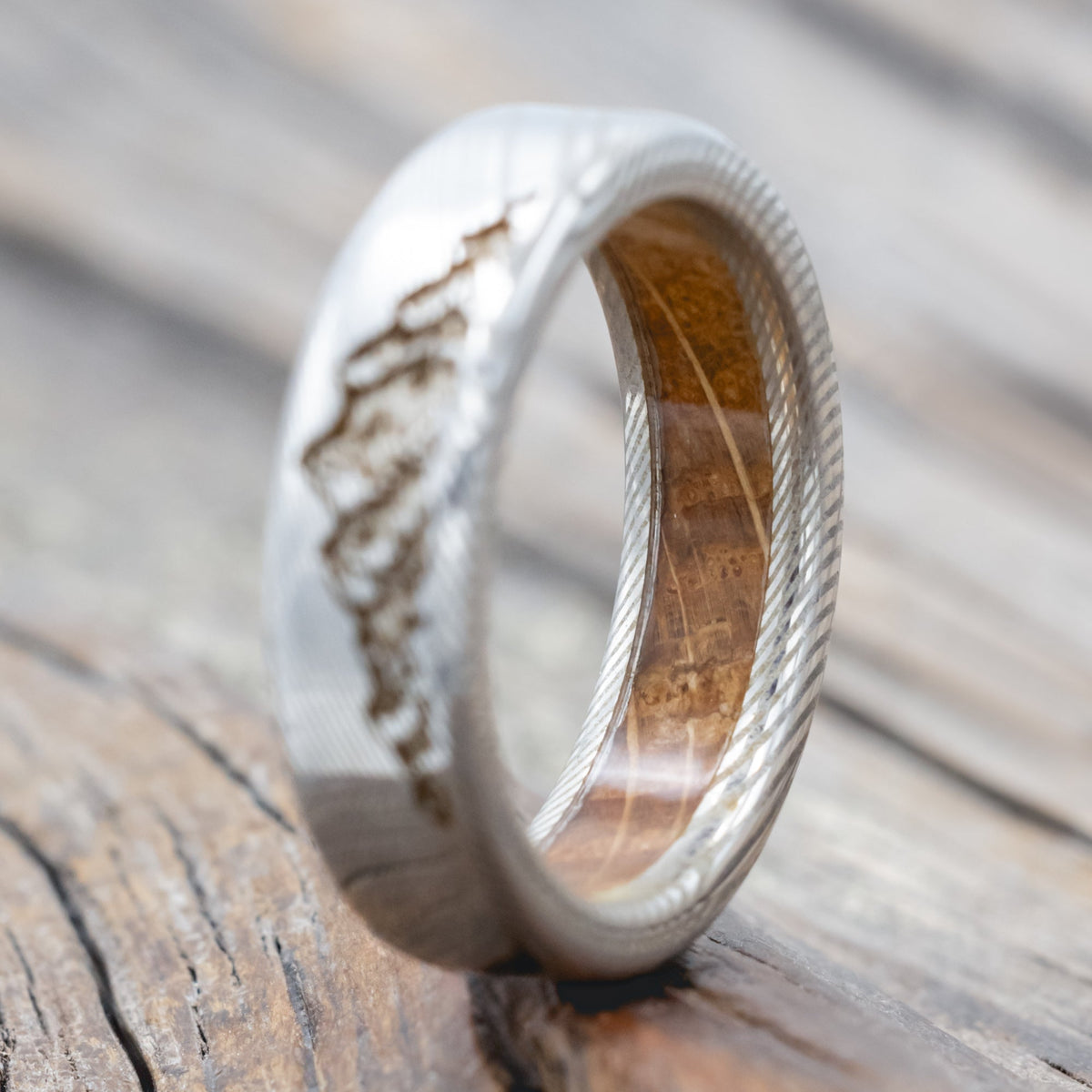 "Horizon" - Mountain Engraved Wedding Band with Whiskey Barrel Oak Lining - Damascus Steel (6mm) - Size 8