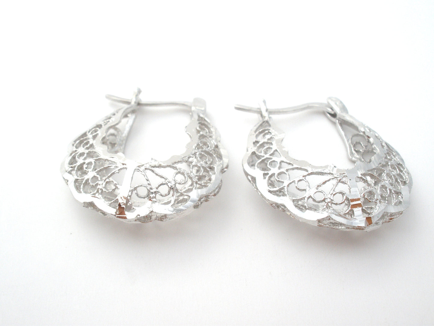 Diamond Cut Filigree Hoop Earrings