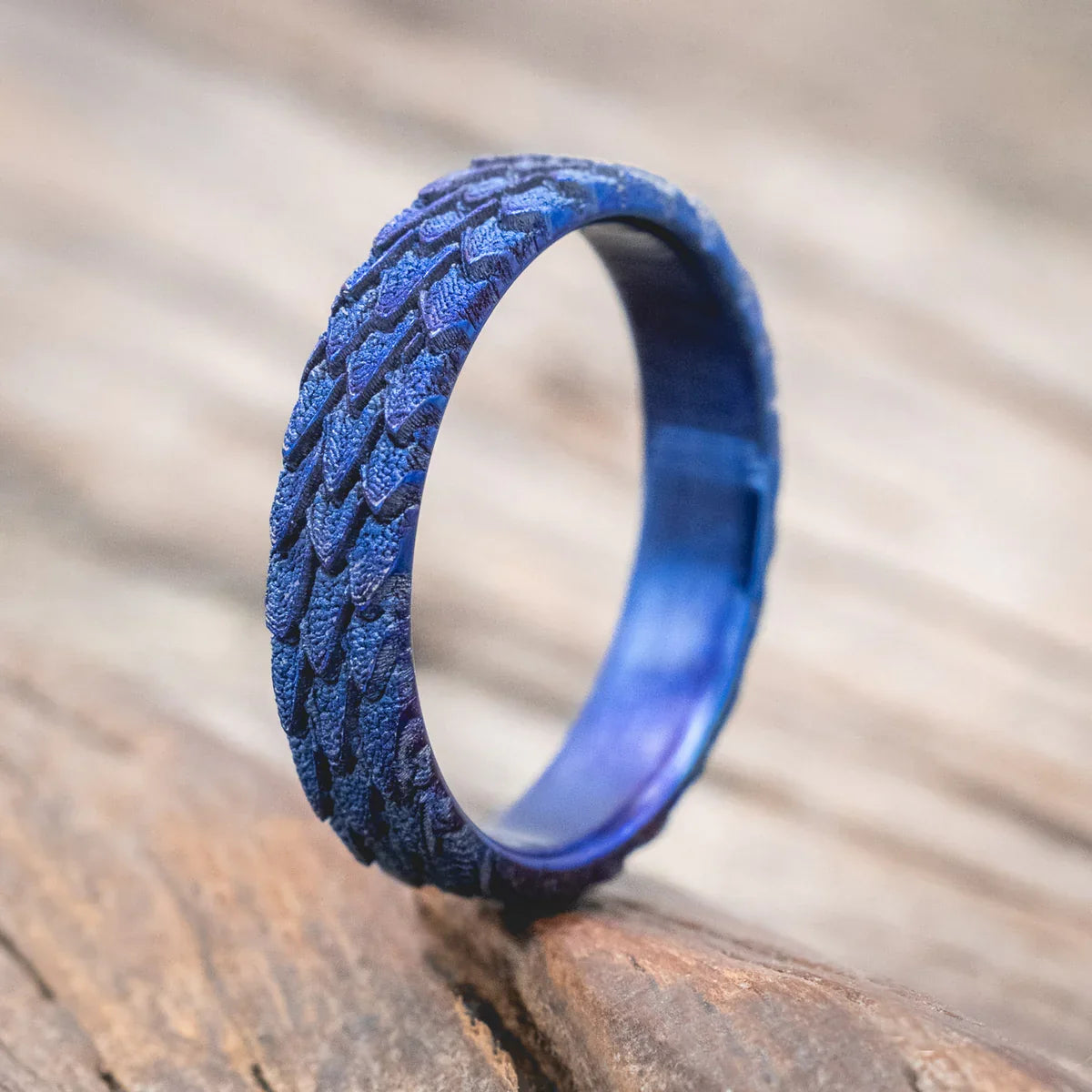 "Echo" - Fire-Treated Titanium Embossed 3D Dragon Scale Wedding Band - Titanium (4mm) - Size 10 1/2