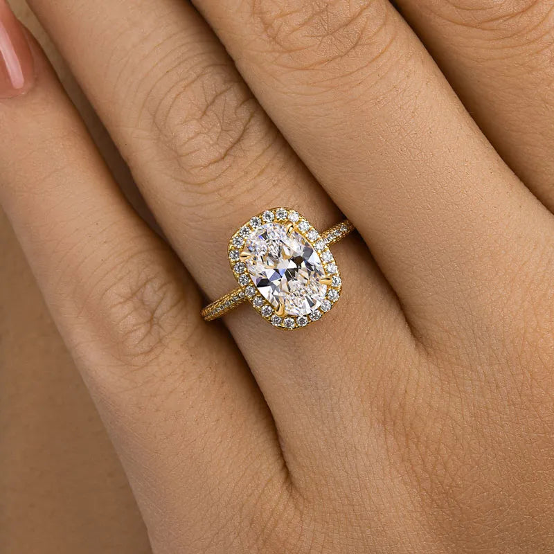Gorgeous Oval Cut 2.3ct Halo Design Engagement Ring In Sterling Silver
