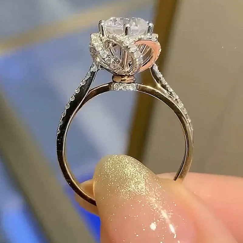 Solarii Moissanite 1.0 ct Round Cut Twist Flower Design Engagement Ring