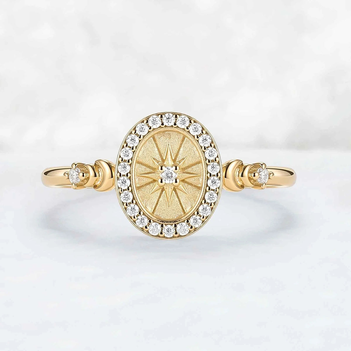 Eight-Pointed Star Rond Cut Moissanite Yellow Gold Signet Ring