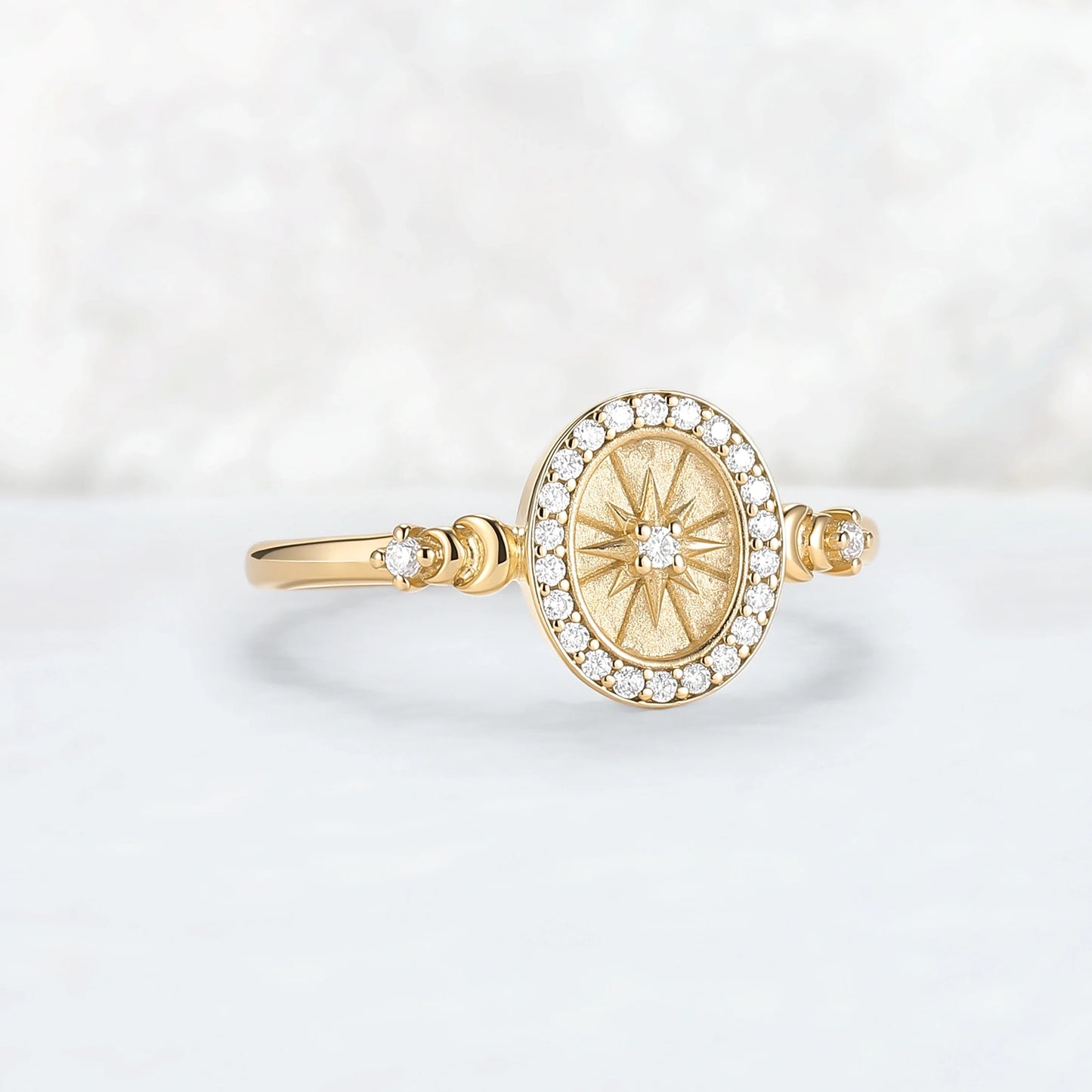 Eight-Pointed Star Rond Cut Moissanite Yellow Gold Signet Ring