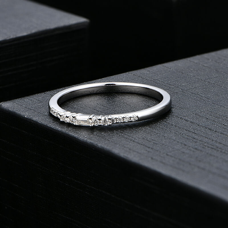 Emerald-Cut Moissanite Side Stone Pave Wedding Band Ring