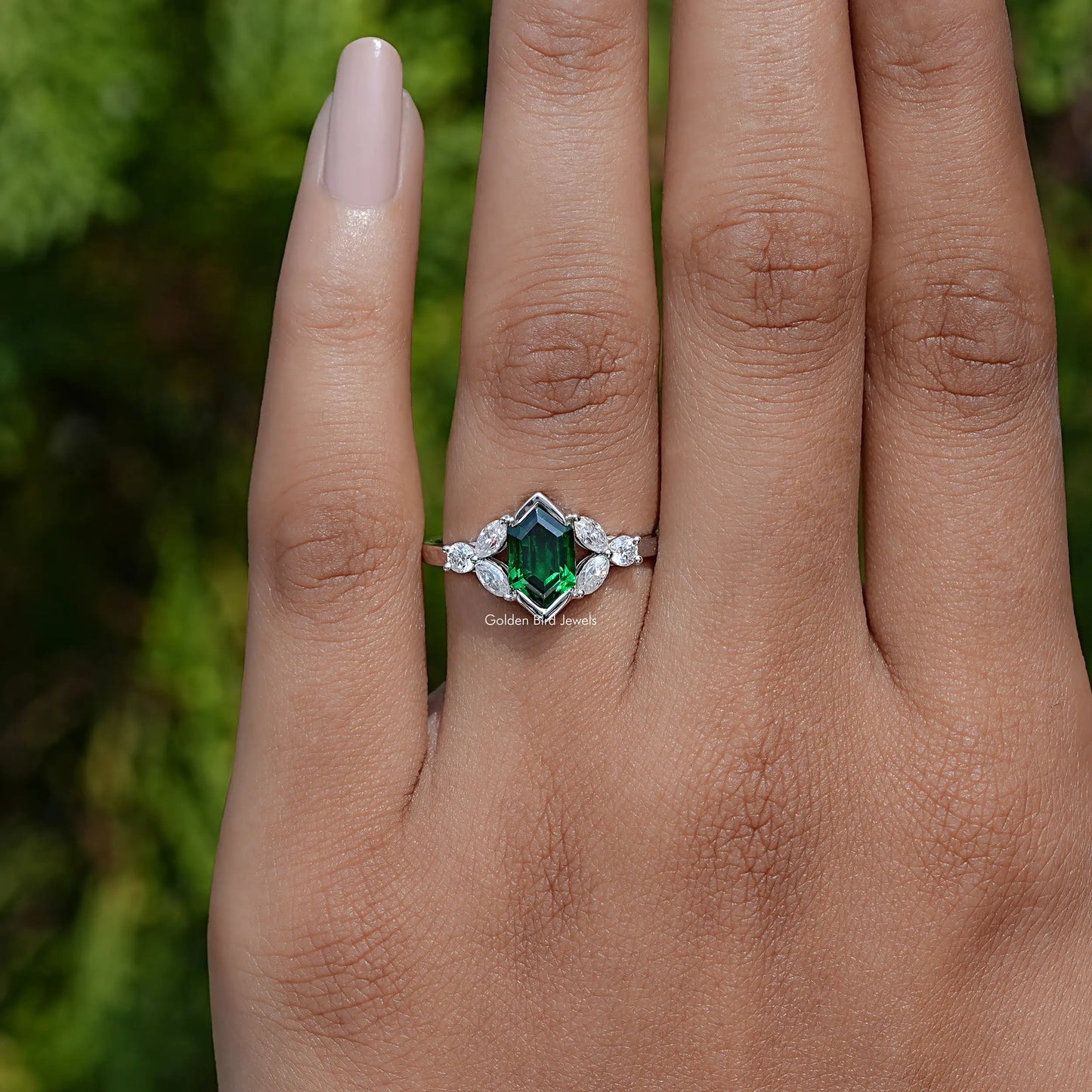 Emerald Green Hexagon Cut Gemstone Ring