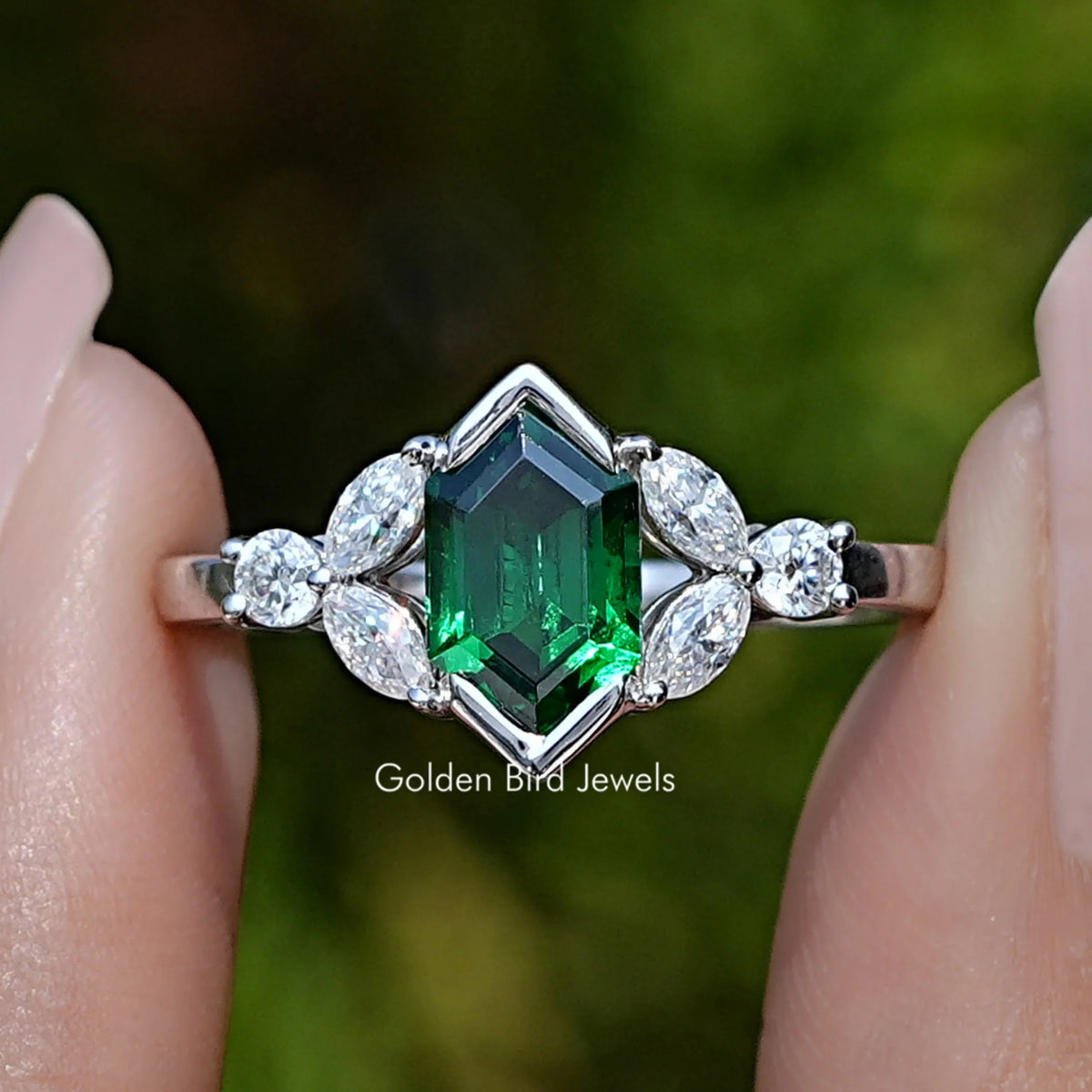 Emerald Green Hexagon Cut Gemstone Ring