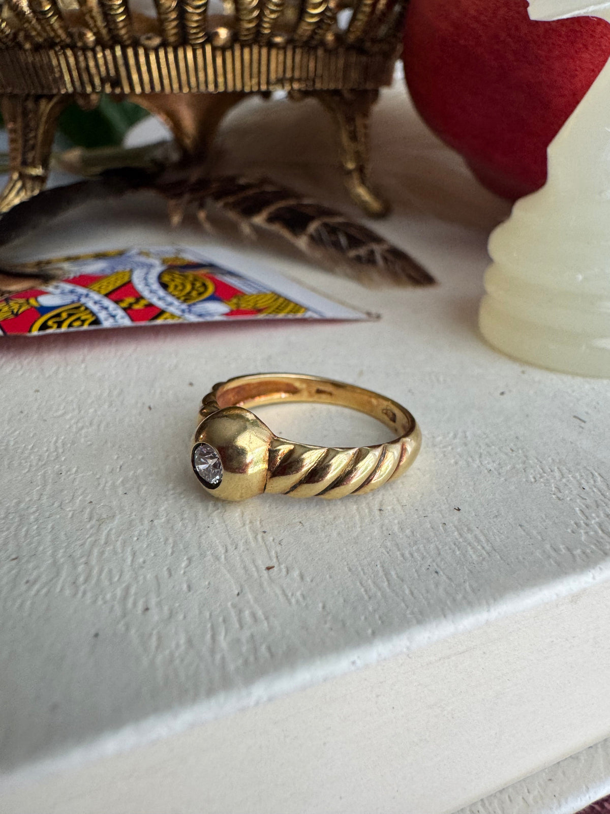 Vintage 18k Bezel Set Twist Ring