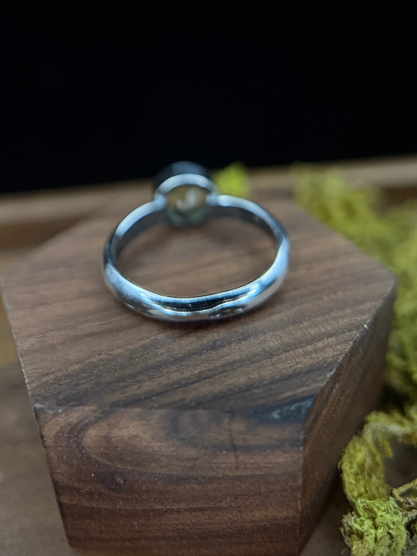Eyes Closed Canary Ring