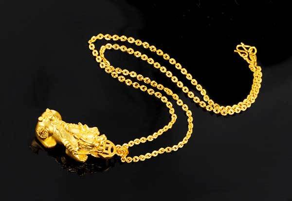 Gold Pixiu Necklace - Attracting Wealth