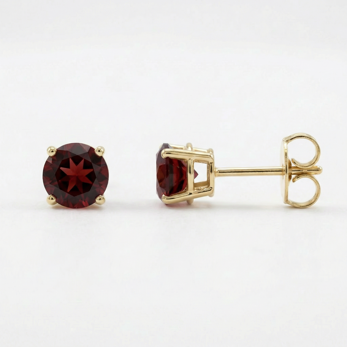 The Everyday Stud | Garnet