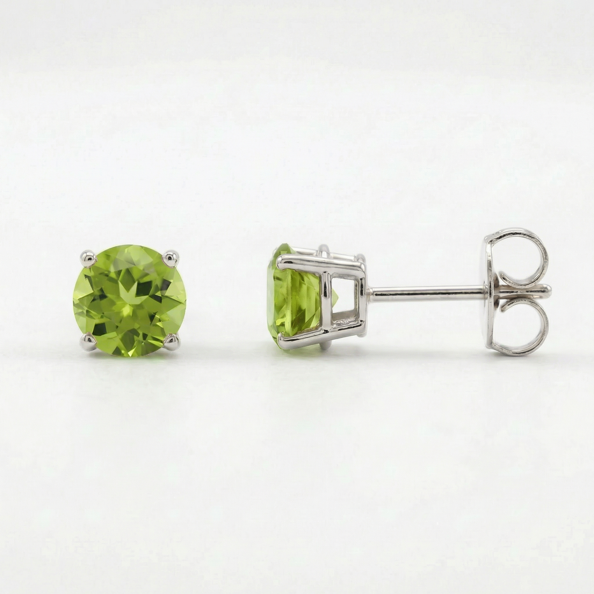 The Everyday Stud | Peridot