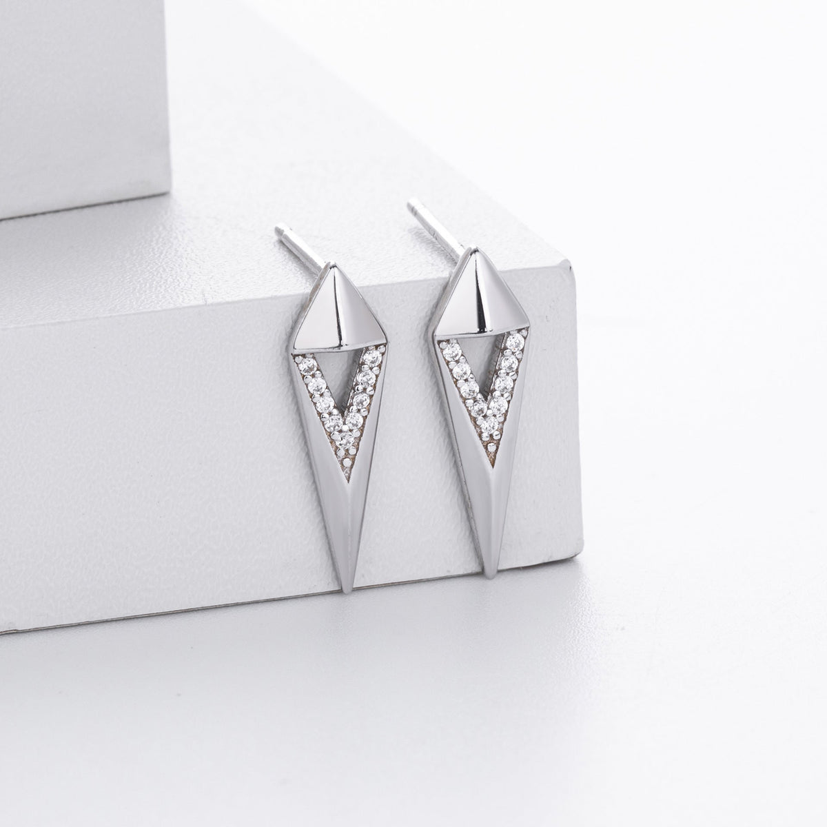 Geometric Rhombus Cubic Zirconia Stud Earrings, Minimalist Cool Luxury Earrings for Women