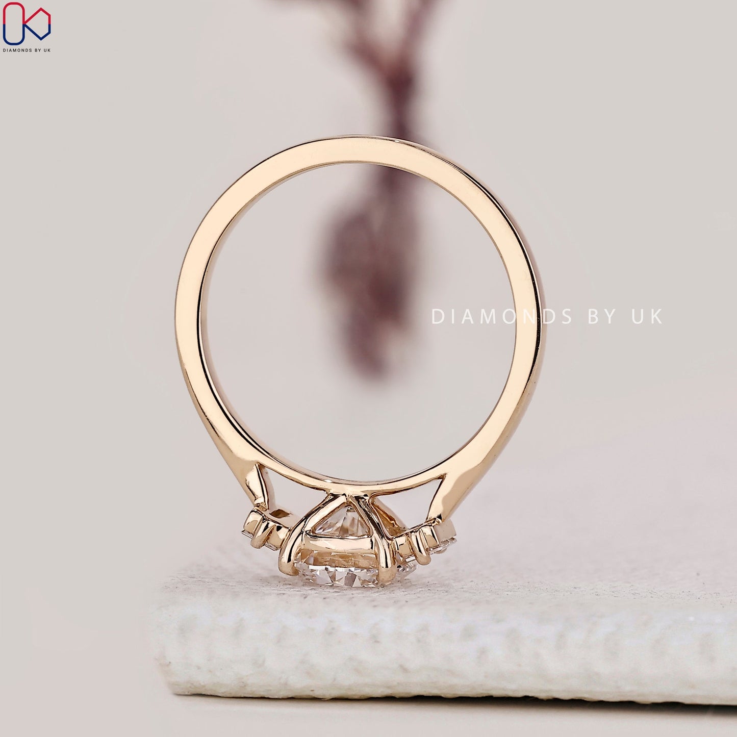 Round Cut 3 Stone Diamond Engagement Ring