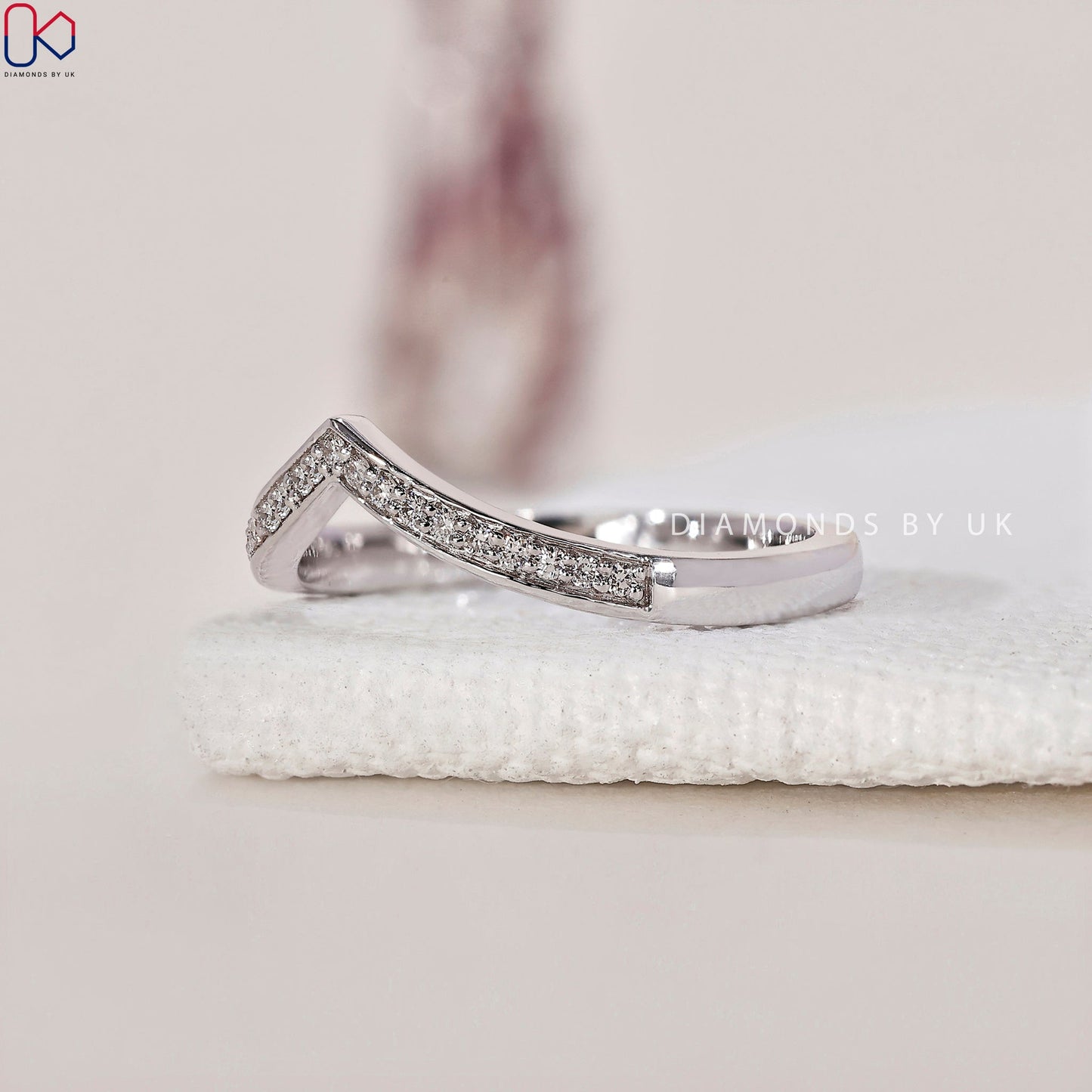 Chevron Wedding Band – Round Diamonds