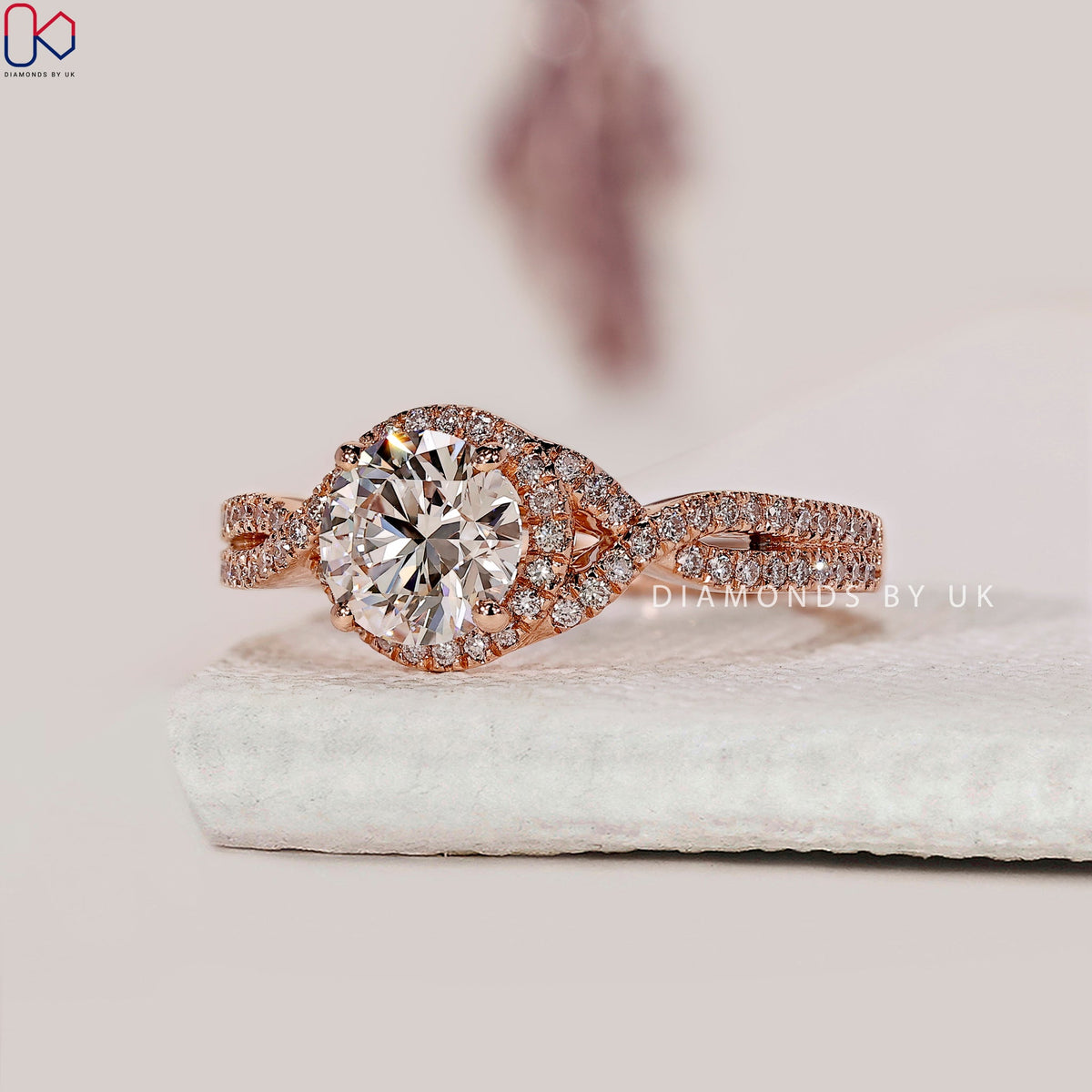 Rose Gold Engagement Ring In Round Diamond