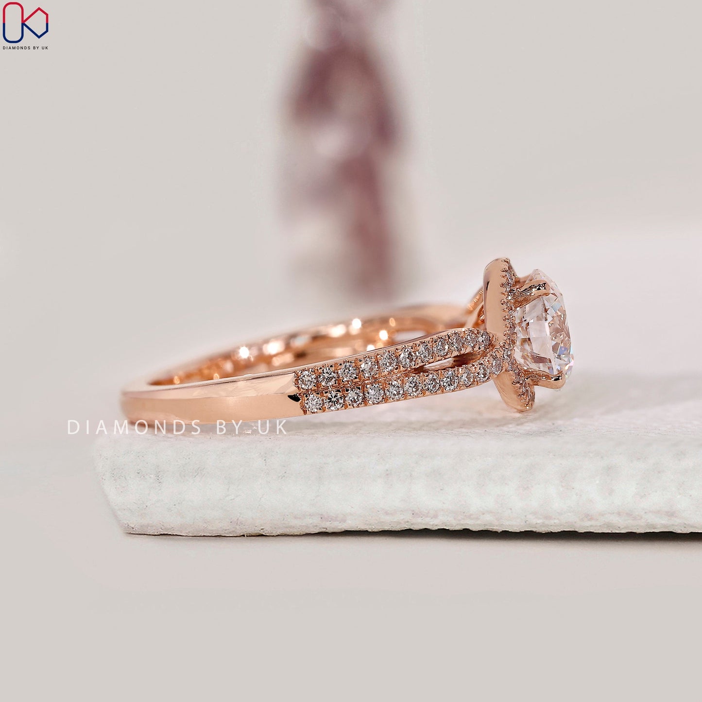 Rose Gold Engagement Ring In Round Diamond