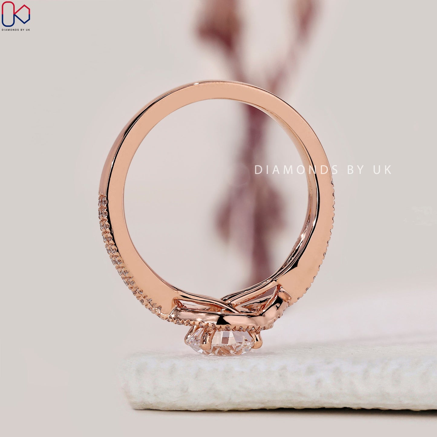 Rose Gold Engagement Ring In Round Diamond