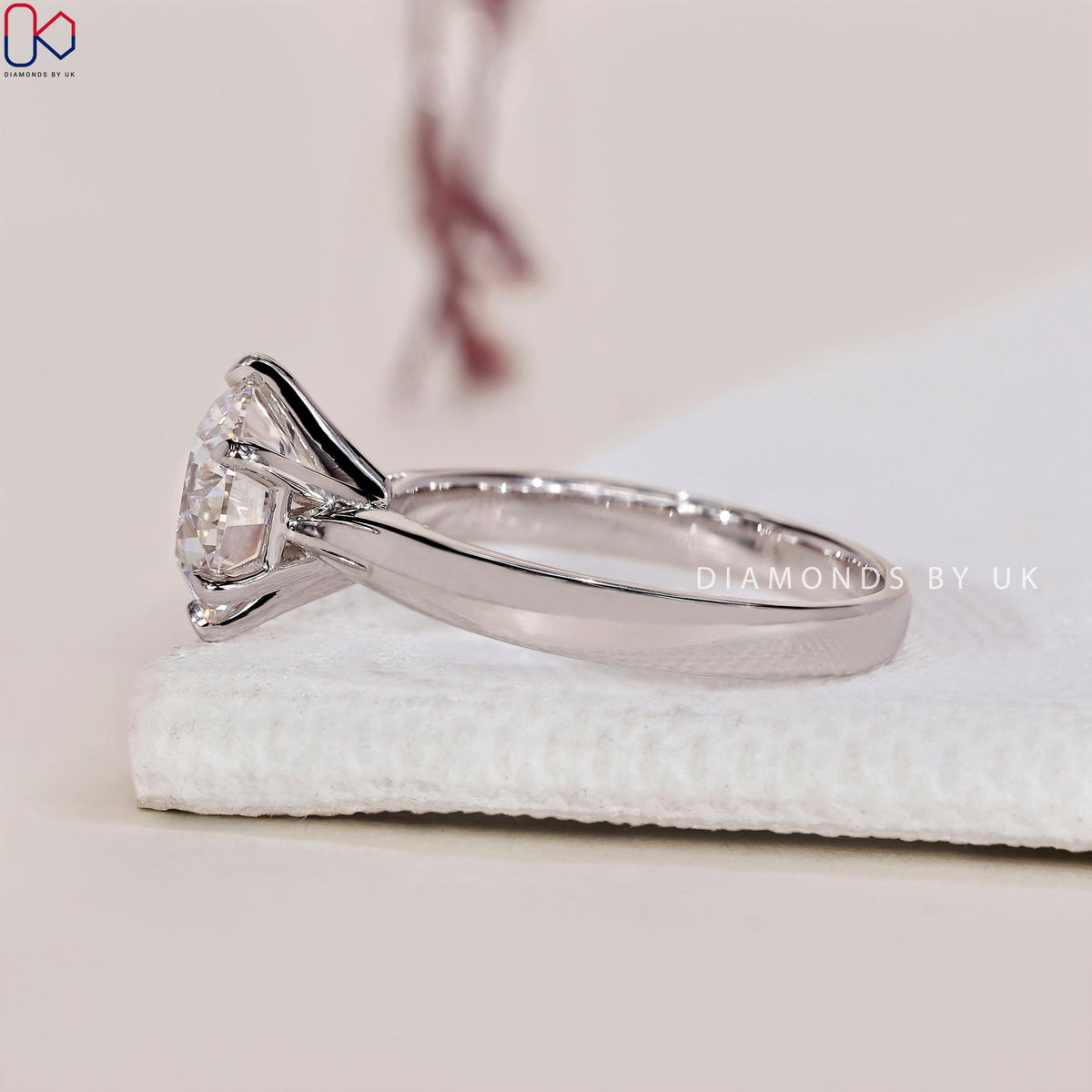 White Gold Solitaire Round Diamond Engagement Ring