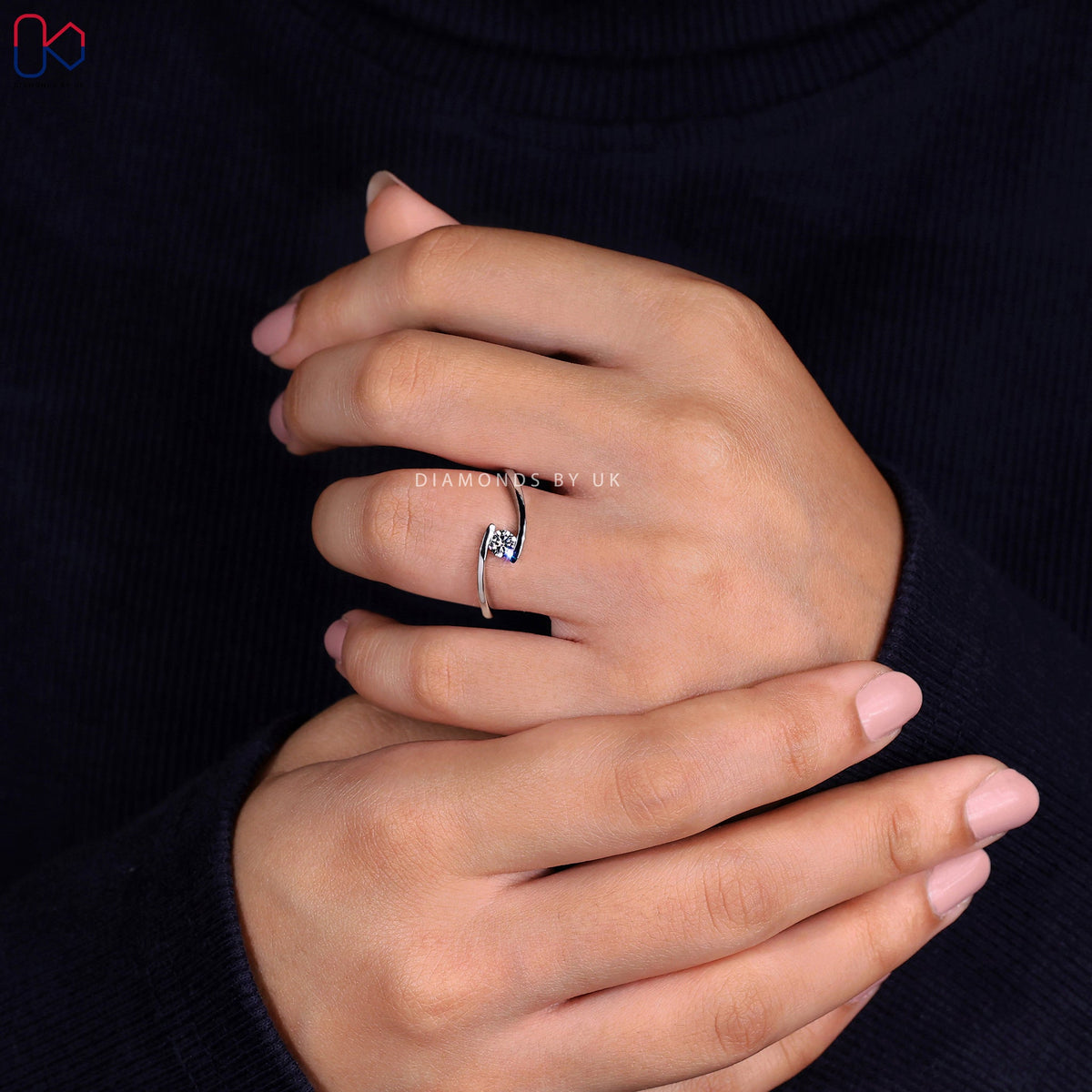 Solitaire Diamond Ring - Round Diamond