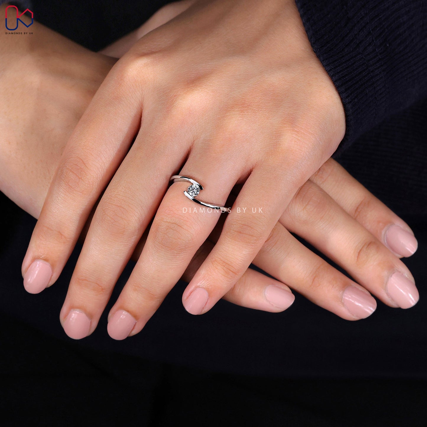 Solitaire Diamond Ring - Round Diamond