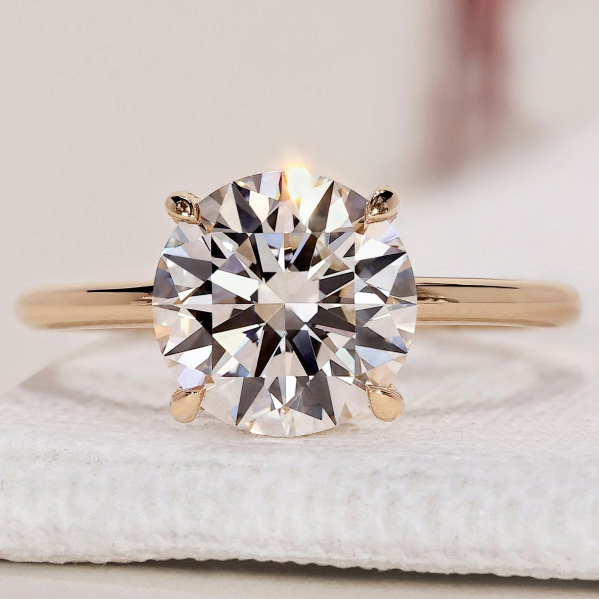 Round Diamond Ring - Solitaire Style