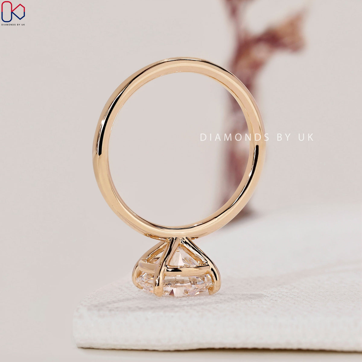 Round Diamond Ring - Solitaire Style