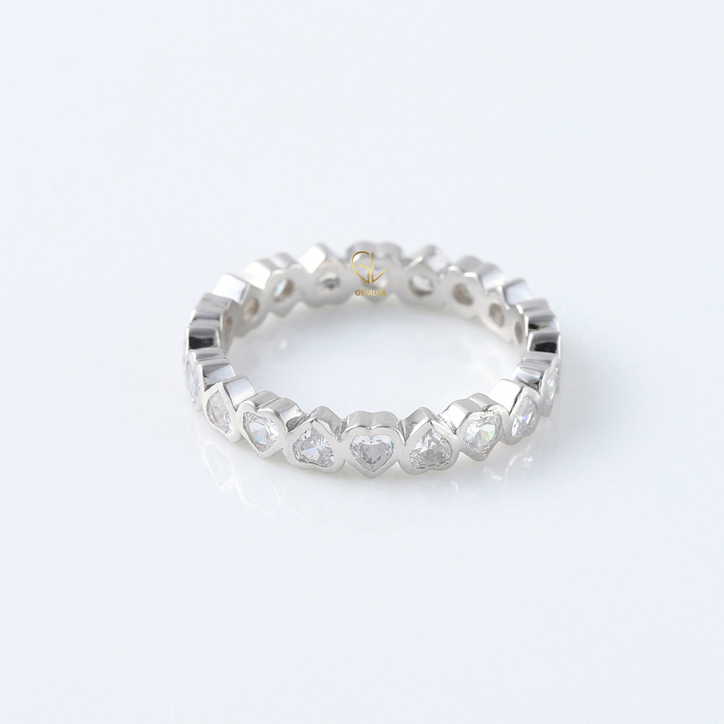 Heart Shape Moissanite Diamond Bezel Set Wedding Band