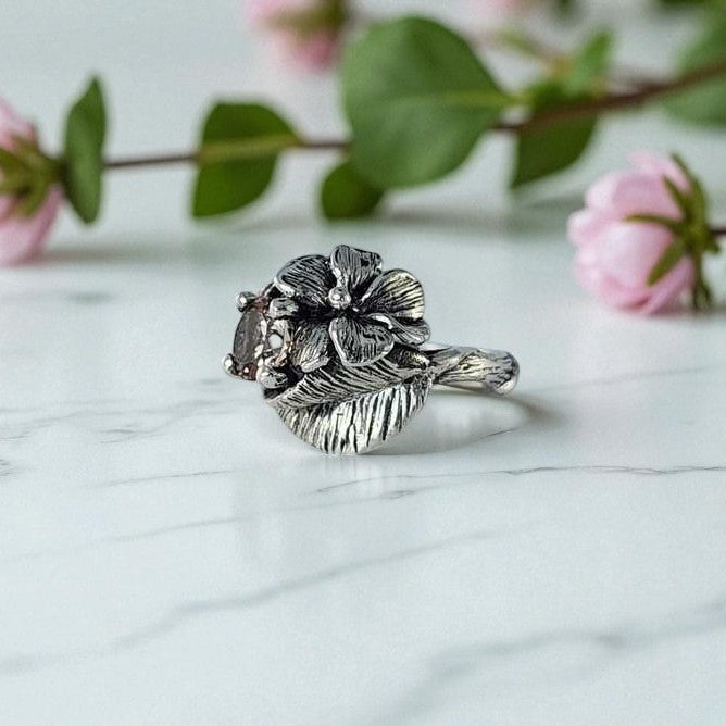 Hibiscus Ring with Pink Morganite