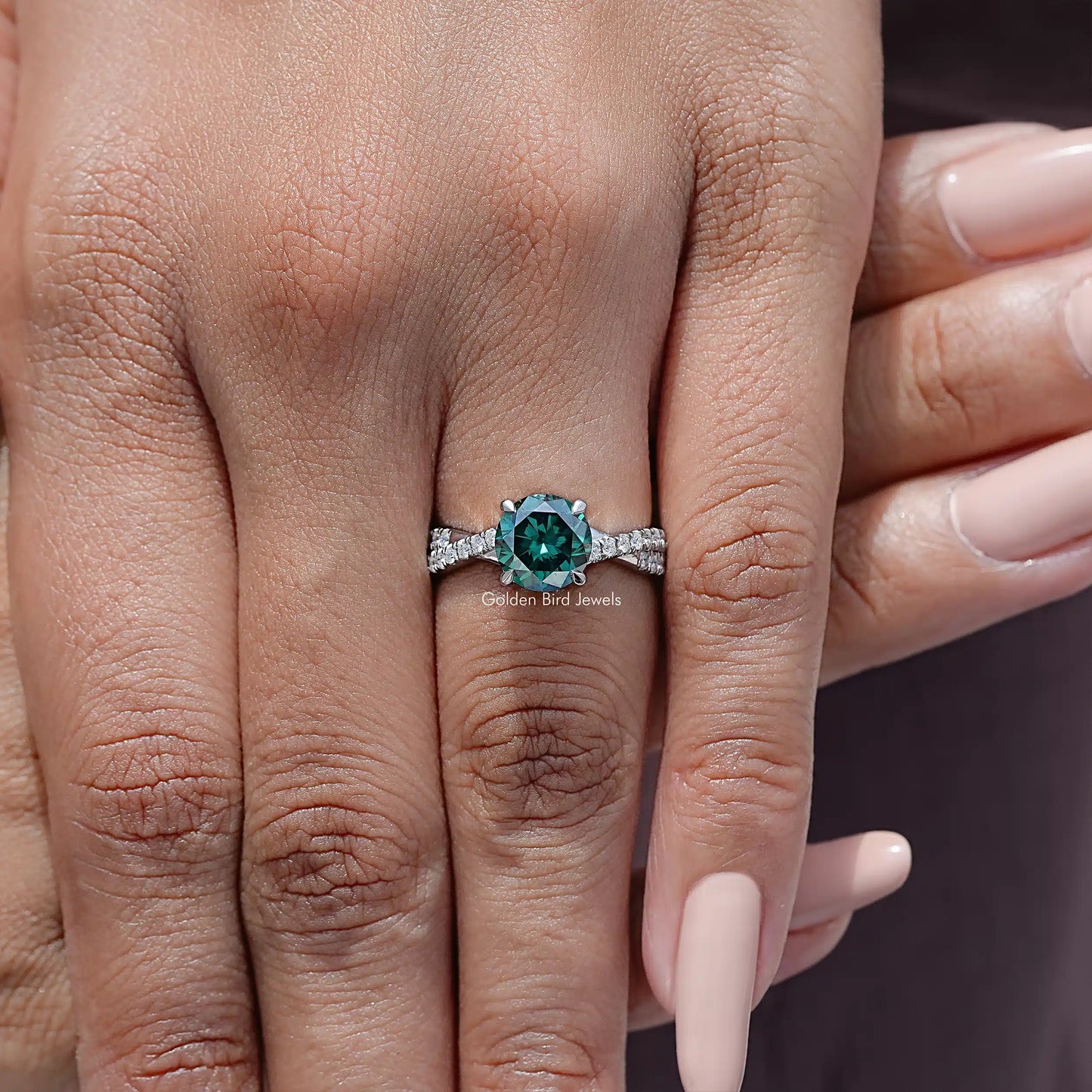 Green Round Moissanite Gemstone Twisted Accent Ring