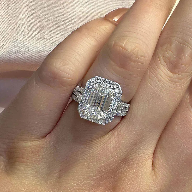 Opulent Emerald Cut 3.0ct Split Shank 925 Sterling Silver Wedding Ring Set