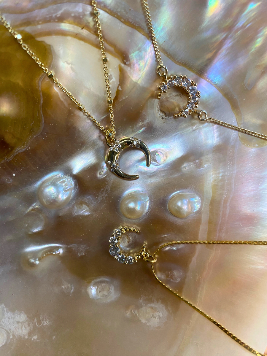 MY MOON necklace