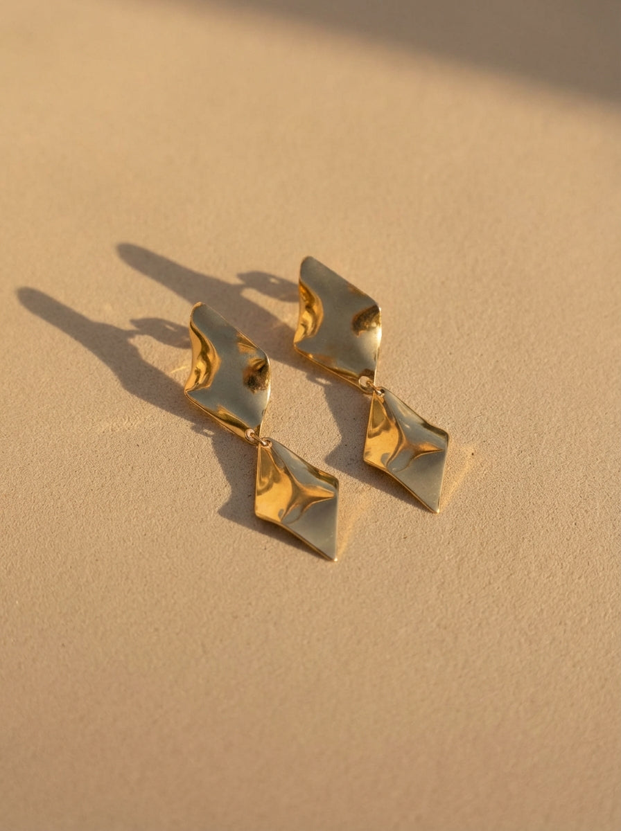 Boucles d'oreilles Lady Paris | Losange Oversized Dorées – Parisienne Chic