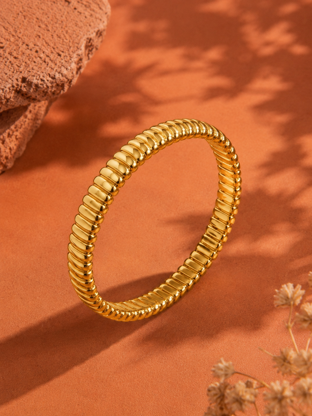 Bracelet The Chic | Jonc Tubogas Plaqué Or 24K – Univers Parisienne chic