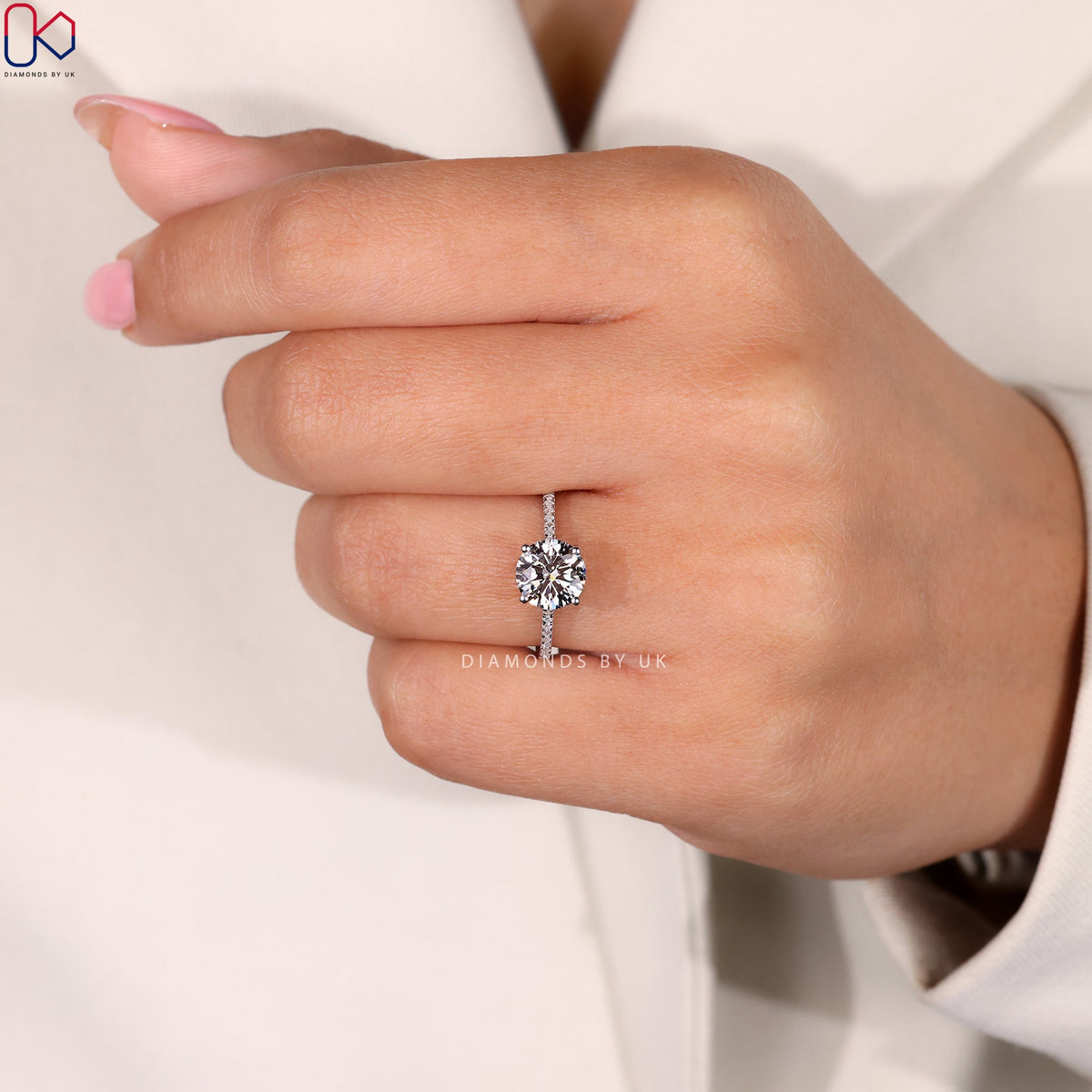 Round Cut Diamond Pave Setting Ring