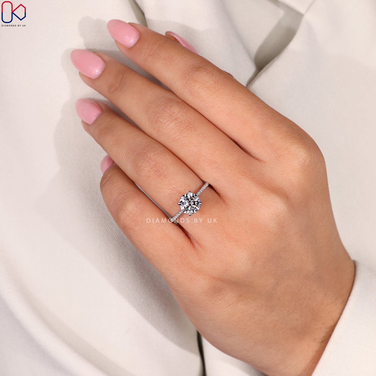 Round Cut Diamond Pave Setting Ring