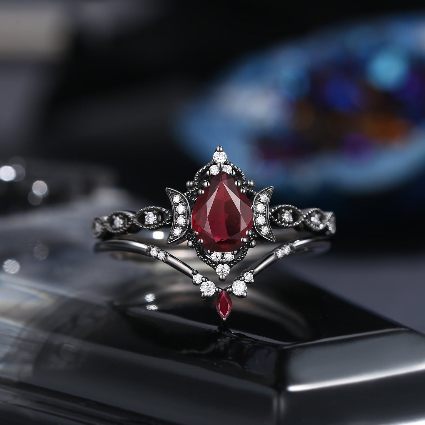 Crescent Moon | Pear Cut Natural Ruby Engagement Ring Set 2pcs - Luna