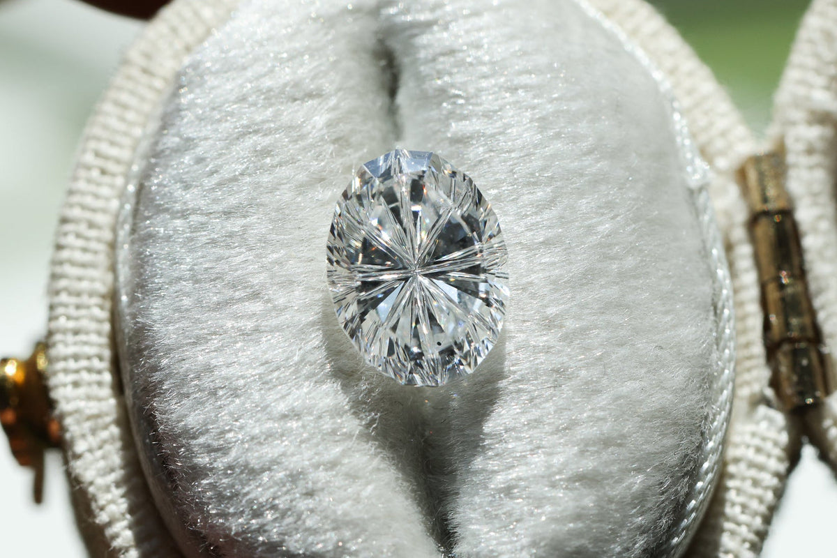 1.99ct oval lab diamond E VS2, Divine Portal Cut