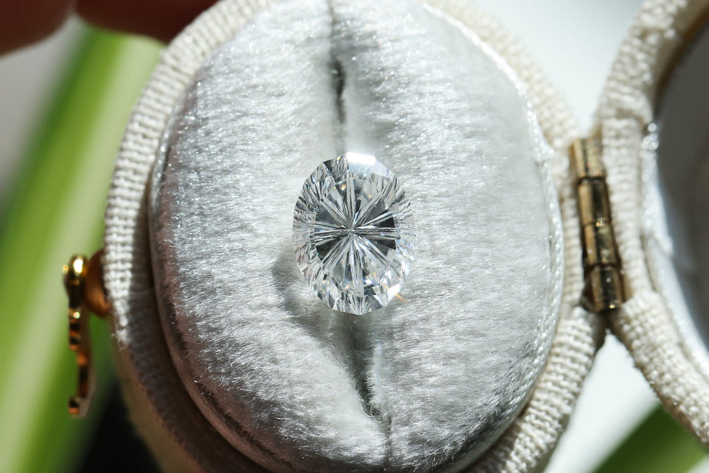 1.99ct oval lab diamond E VS1, Divine Portal Cut