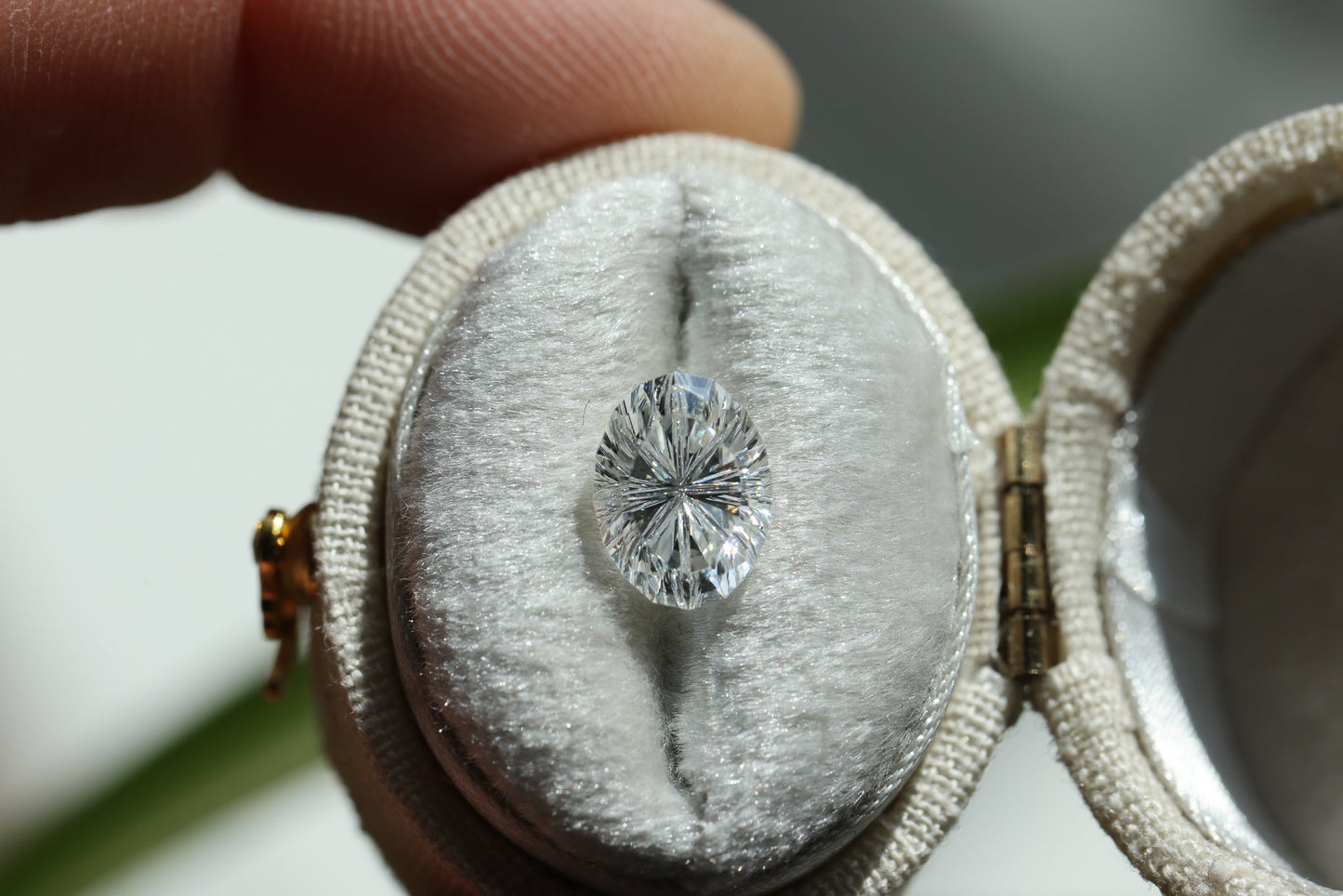 2.03ct oval lab diamond E VS1, Divine Portal Cut