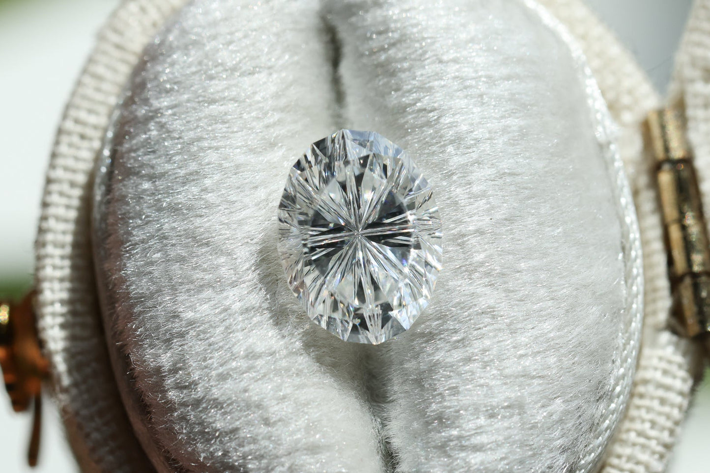 2.00ct oval lab diamond E VS2, Divine Portal Cut
