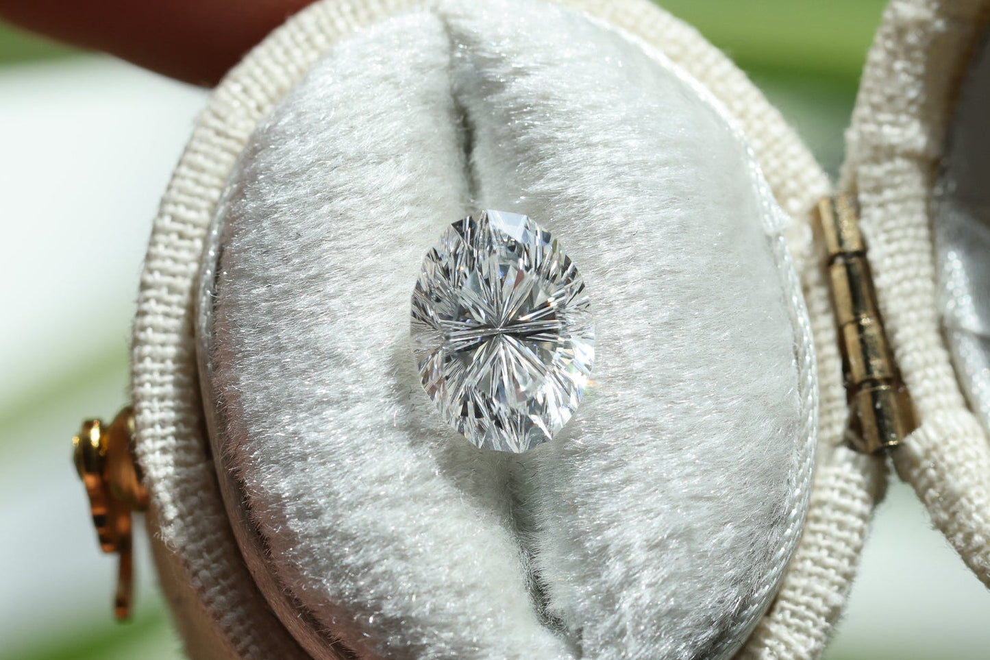 2.03ct oval lab diamond E VS1, Divine Portal Cut