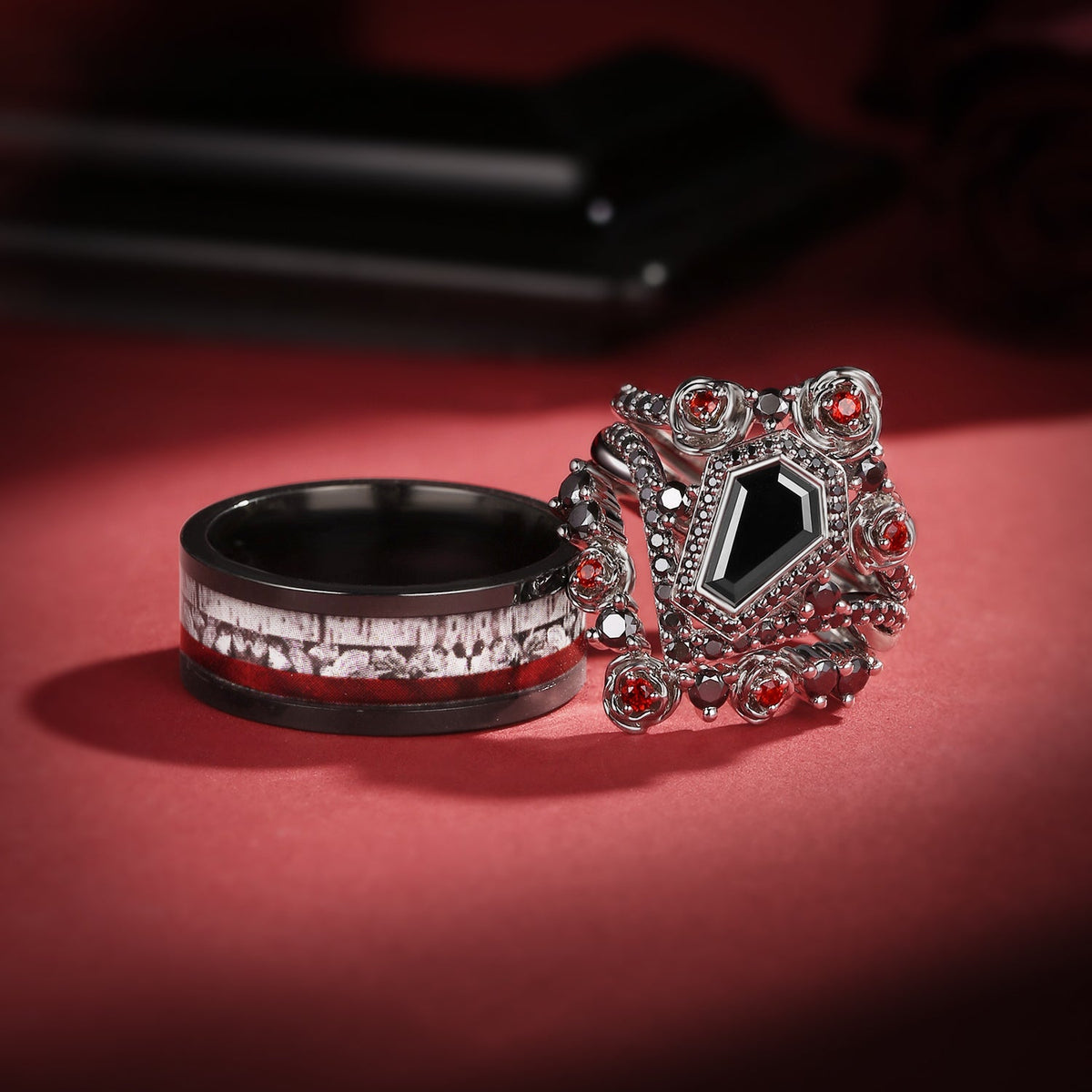 Coffin Black Moissanite 'Thorns & Roses' Ring & Mosaic Electroplated Couple Bridal Ring Set