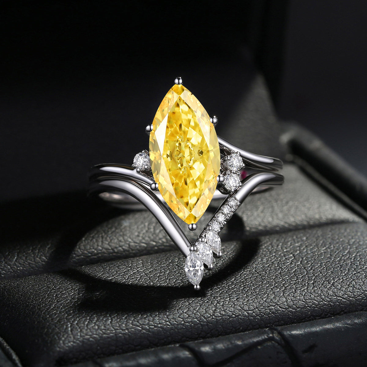 Classic Style Marquise Cut IGI Certificated Lab Grown Yellow Diamond Twist Engagement Ring Bridal Set