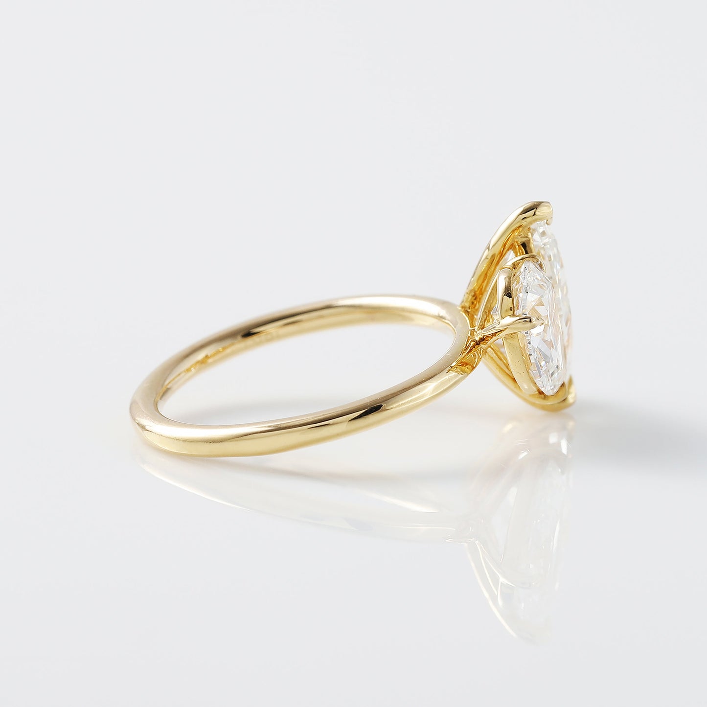 IGI certified Pear Diamond Toi Et Moi Ring
