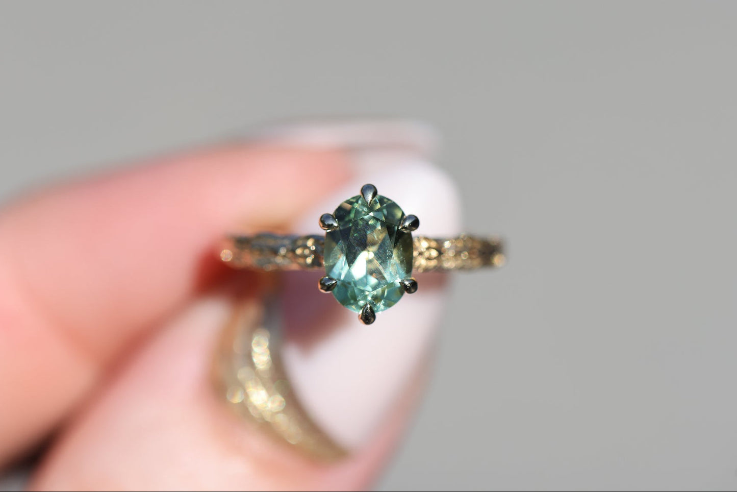 Customize your own Rowan accent stones with 8x6mm oval center
